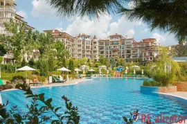 Luxury four bedroom apartment in Poseidon complex