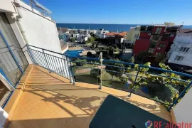 Two bedroom apartment in Vega Village, 150m from the sea and the port of Denevi